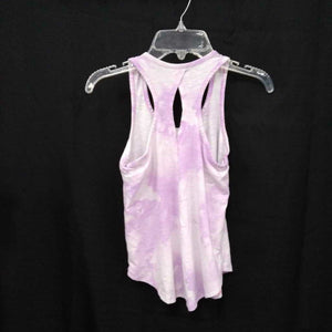 sleeveless top w/dancers