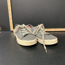 Load image into Gallery viewer, boys sneakers
