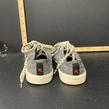 Load image into Gallery viewer, boys sneakers

