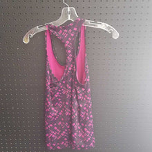 Load image into Gallery viewer, sleeveless square desgine athletic top
