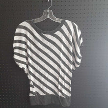 Load image into Gallery viewer, striped top
