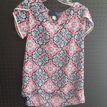 Load image into Gallery viewer, flower print top
