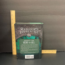 Load image into Gallery viewer, Halt's peril(Rangers Apprentice)(Book 9)(John Flanagan) -series
