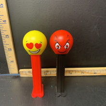 Load image into Gallery viewer, 2pk pez dispensers
