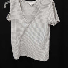 Load image into Gallery viewer, v-neck striped top
