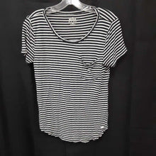 Load image into Gallery viewer, striped pocket top
