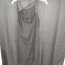 Load image into Gallery viewer, dress

