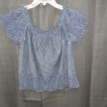Load image into Gallery viewer, cut out lace top

