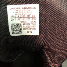 Load image into Gallery viewer, boy&#39;s hi top sneakers
