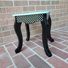 Load image into Gallery viewer, End Table
