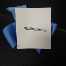 Load image into Gallery viewer, clip-on hairbow w/jewels
