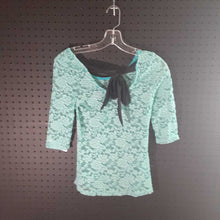 Load image into Gallery viewer, Lace Top
