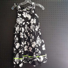 Load image into Gallery viewer, Flower print dress
