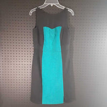 Load image into Gallery viewer, Zip back dress
