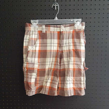 Load image into Gallery viewer, Plaid cargo shorts
