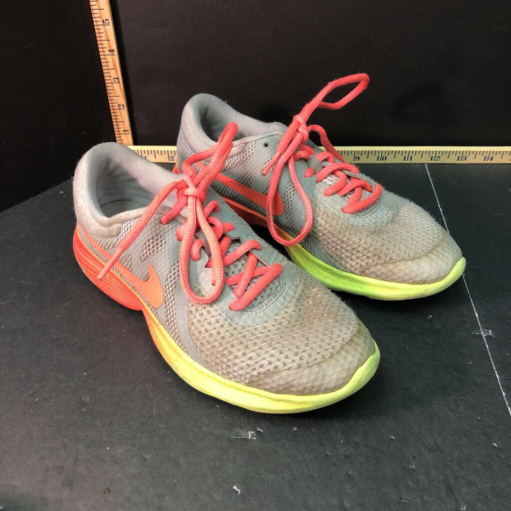 girls revolution sneakers