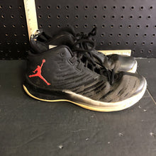 Load image into Gallery viewer, Boy&#39;s jordan super fly 5 sneakers
