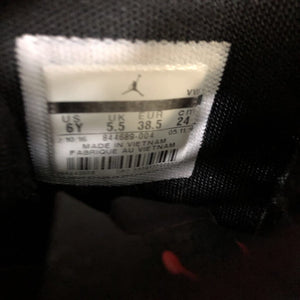 Boy's jordan super fly 5 sneakers