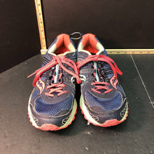 Load image into Gallery viewer, Girl's excursion TR10 sneakers

