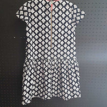 Load image into Gallery viewer, Leaf patterned dress
