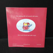 Load image into Gallery viewer, Sledding(Elizabeth Winthrop)-paperback
