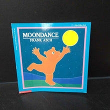 Load image into Gallery viewer, Moondance(Frank Asch)-paperback
