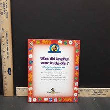 Load image into Gallery viewer, What Did Knights Wear in the Day? (Mickey Wonders Why) (Mickey &amp; Friends) -educational
