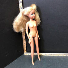 Load image into Gallery viewer, doll
