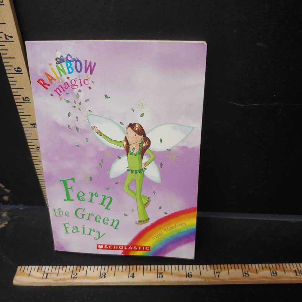 Fern the Green Fairy (Rainbow Magic) (Daisy Meadows) -series paperback