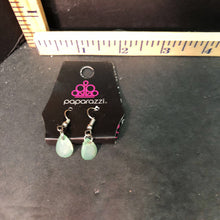 Load image into Gallery viewer, Dangle teardrop shaped earrings
