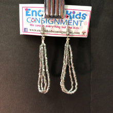 Load image into Gallery viewer, Beaded dangle earrings
