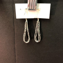 Load image into Gallery viewer, Beaded dangle earrings
