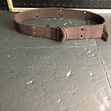 Load image into Gallery viewer, Girl's circle belt
