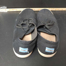 Load image into Gallery viewer, boys sneakers
