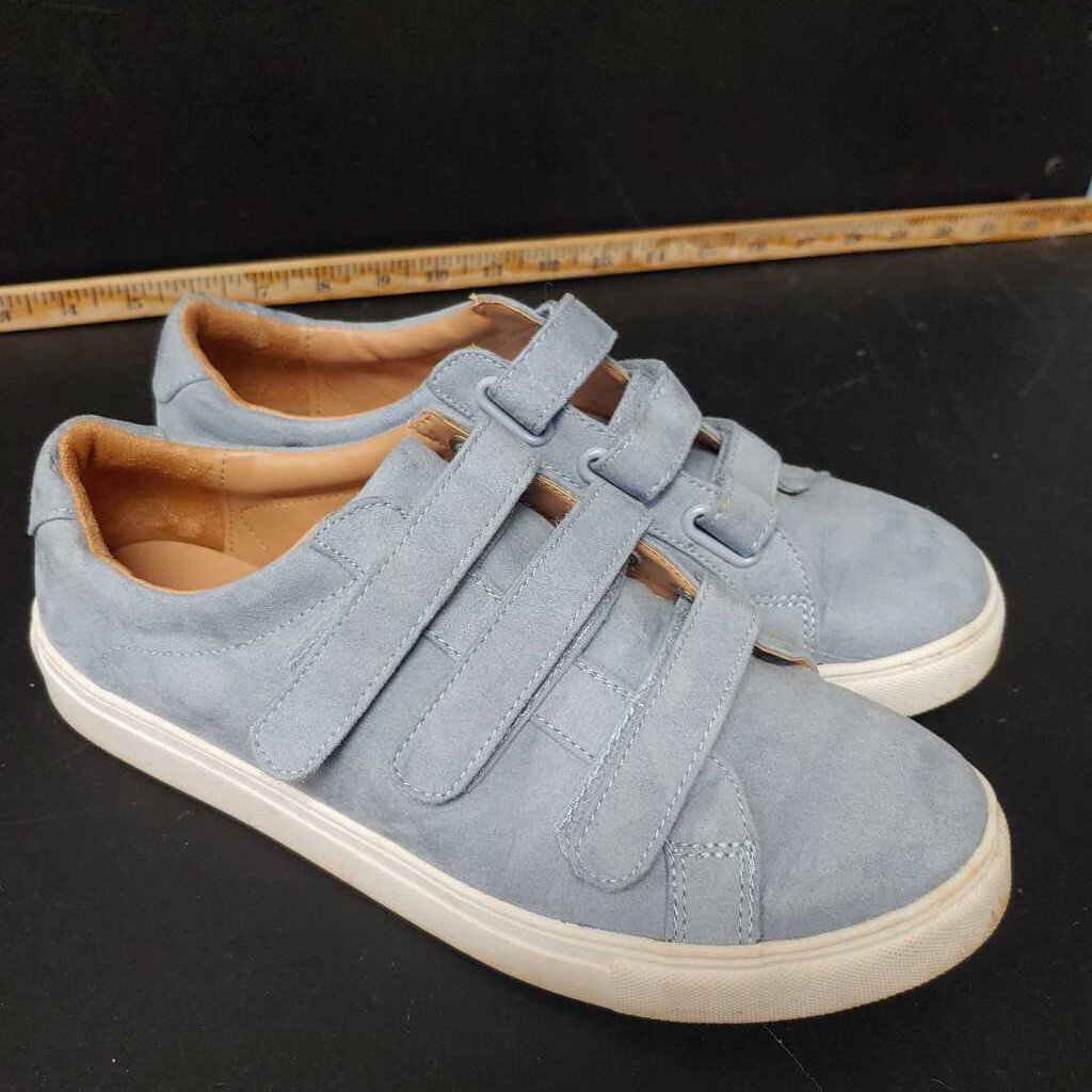 boys velcro sneakers