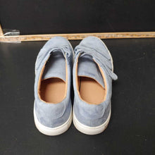 Load image into Gallery viewer, boys velcro sneakers
