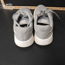 Load image into Gallery viewer, girls Tanjun sneakers
