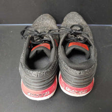 Load image into Gallery viewer, boy Charged Rogue Twist Running Sneakers
