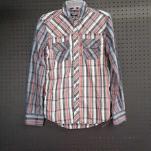 Load image into Gallery viewer, button up plaid shirt
