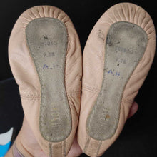 Load image into Gallery viewer, ballet shoes
