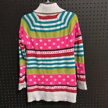 Load image into Gallery viewer, pattern button sweater

