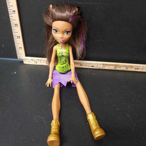 clawdeen wolf doll