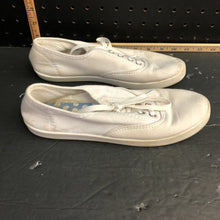 Load image into Gallery viewer, girls lace up sneakers
