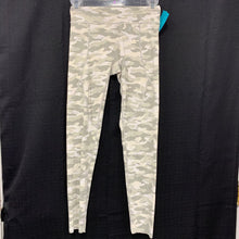 Load image into Gallery viewer, Camo athletic leggings
