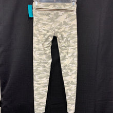 Load image into Gallery viewer, Camo athletic leggings
