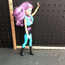 Load image into Gallery viewer, Cat burglar doll
