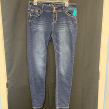 Load image into Gallery viewer, Denim Pants
