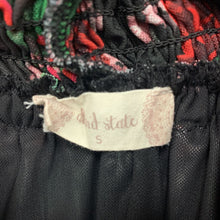 Load image into Gallery viewer, Rose off the shoulder tube top
