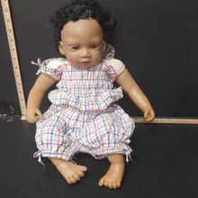 Load image into Gallery viewer, Reborn baby doll w/outfit
