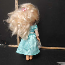 Load image into Gallery viewer, Snow Glow Elsa Singing Doll
